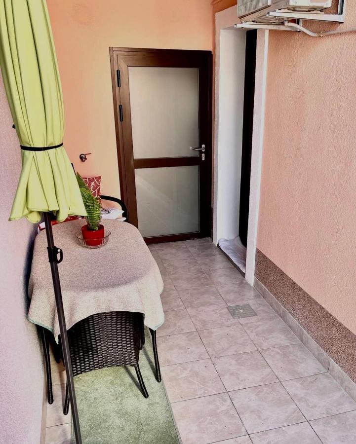 Sweet Studio Apartment Living In Rijeka Exterior photo
