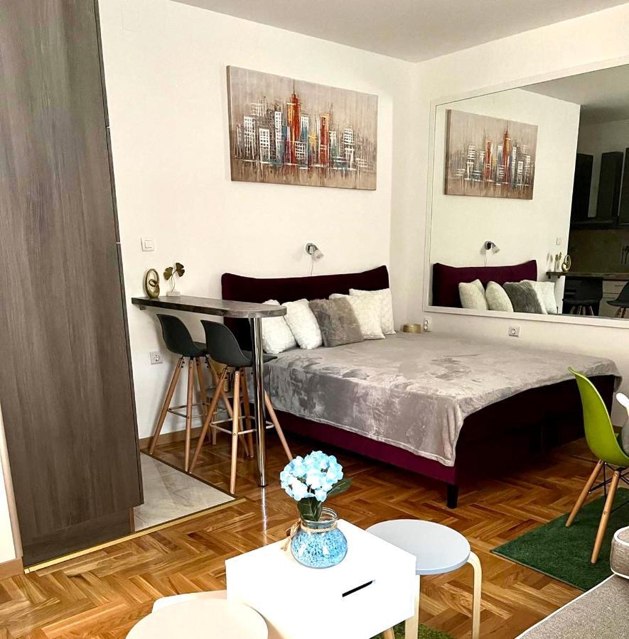 Sweet Studio Apartment Living In Rijeka Exterior photo