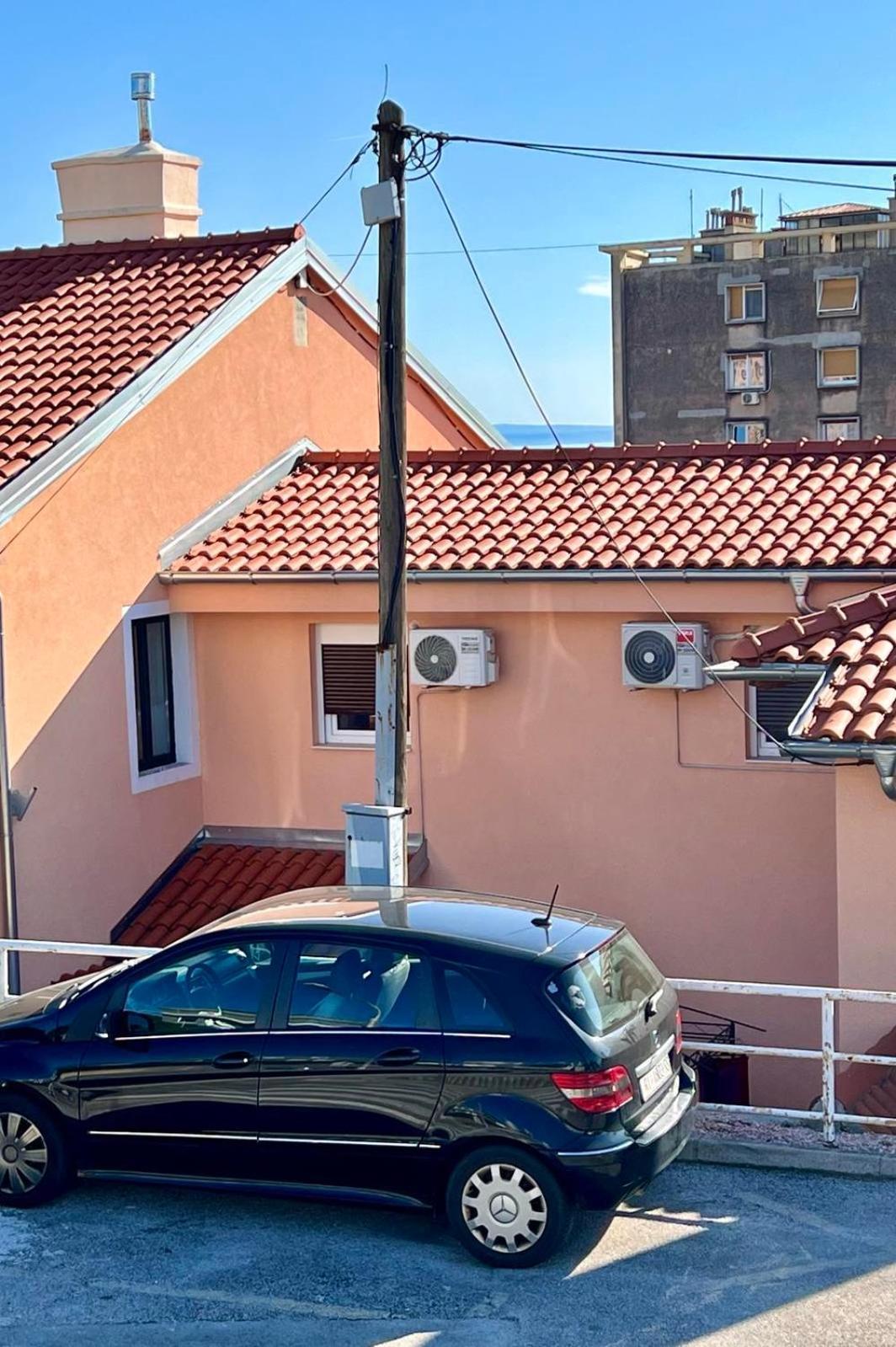 Sweet Studio Apartment Living In Rijeka Exterior photo